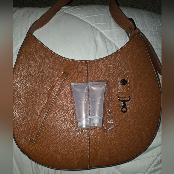 Max Studio XL Pebble Grain Commuter Travel Hobo Bag in Cognac Color - Picture 16 of 16